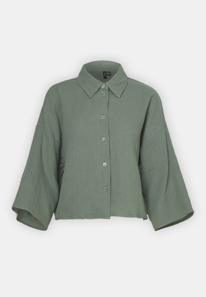 Vero Moda VMNATALI CROP SHIRT - Button-down blouse - laurel wreath