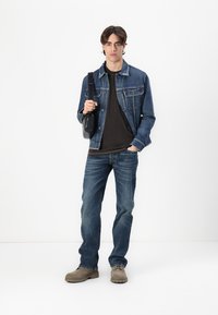Thumbnail Image 2