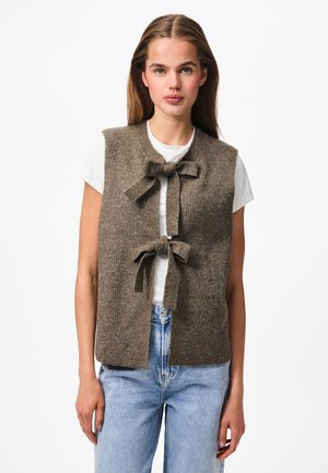 Pieces - Top