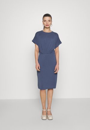 Object Petite OBJANNIE NEW DRESS - Φόρεμα από ζέρσεϊ - blue indigo