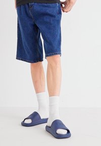 Levi's® JUNE NEXT - Papucsszandálok - faded blue