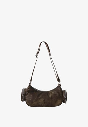 Sac à bandoulière marron foncé avec sangle réglable, compartiment principal à fermeture éclair centrale et poches latérales zippées aux deux extrémités.
