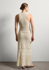 Stefanel SLEEVELESS  - Maxikleid - natural