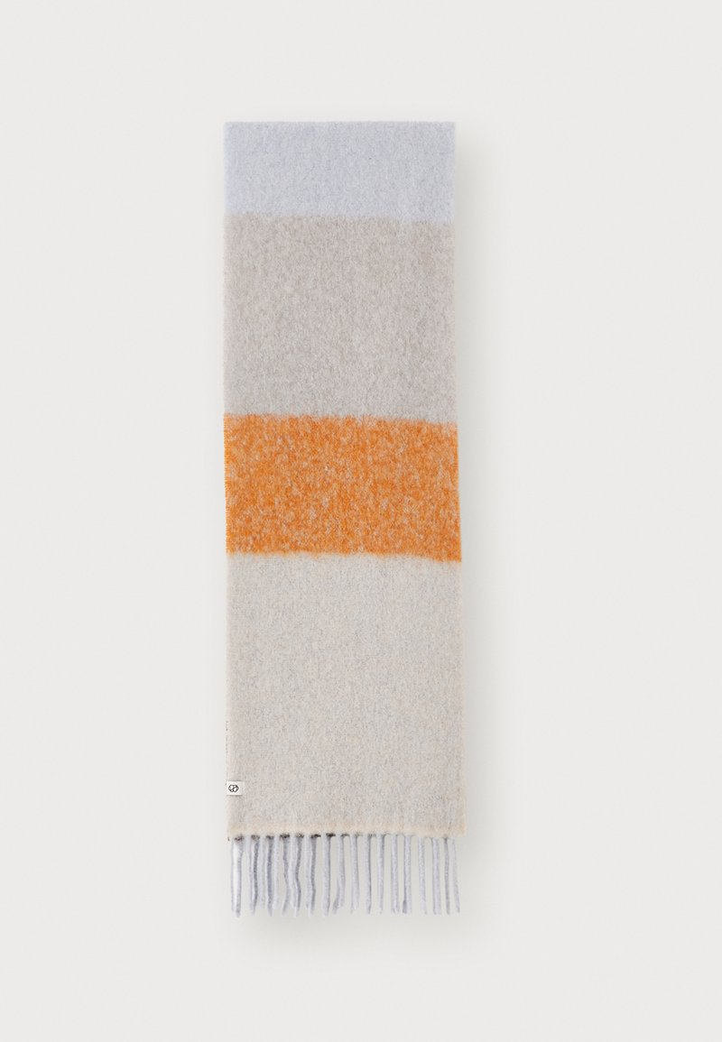 Sciarpa di lana con motivi a strisce di blu chiaro, beige e arancione. Presenta bordi frangiati di blu chiaro per un maggiore effetto di texture.