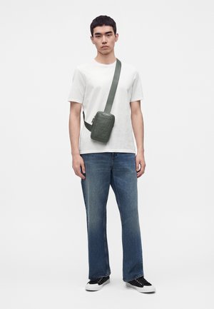 KARL LAGERFELD, K/LOOM SMALL SLINGBAG - Umhängetasche - thyme
