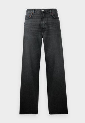 Jeans de mezclilla negros con un diseño de pierna recta, que cuentan con cinco bolsillos y un cierre de botón. La tela tiene un ligero brillo y una textura visible.