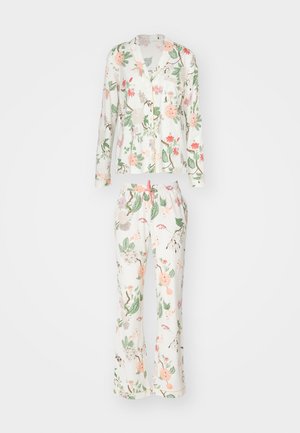 Conjunto de pijama floral com uma camisa de botão de manga longa com um bolso e calças combinando com cintura elástica e cordão.