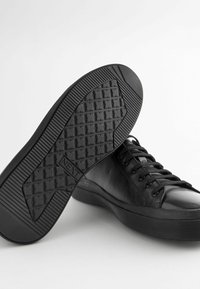 Next REGULAR FIT - Tenisky - black