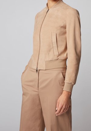 Chaqueta de cuero - beige