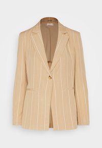 Blazer beige con righe verticali bianche, chiusura a botone singolo, rever a punte e due tasche frontali. Tessuto liscio con vestibilità sartoriale.