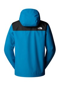 Voděodolná modrá bunda s černou horní částí, nastavitelnou kapucí a logem na rameni. Hladká textura, standardní střih.