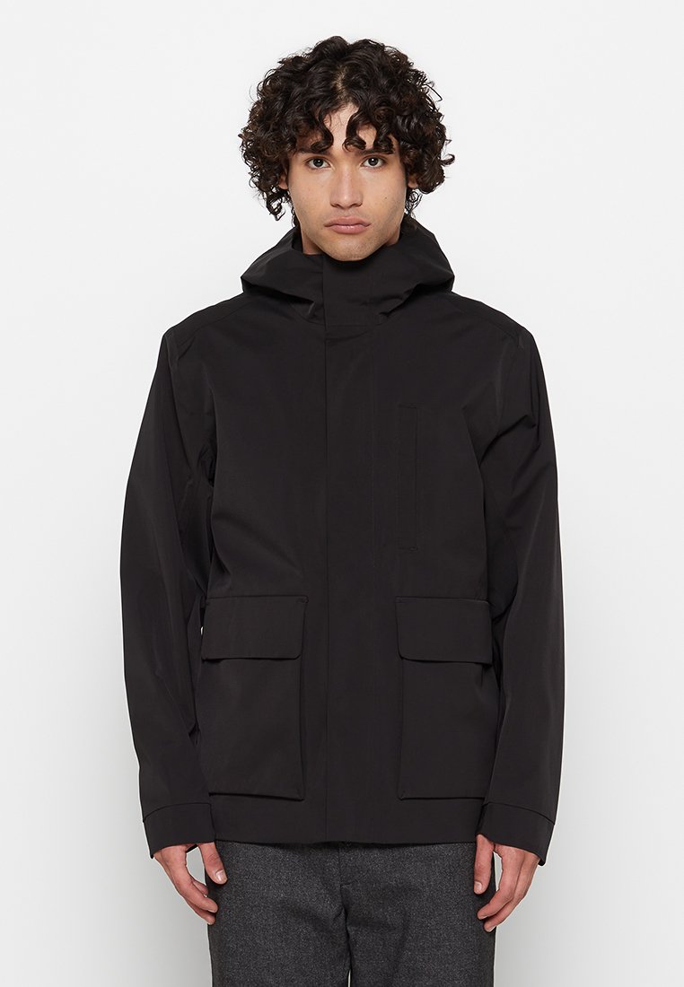 NN.07 Lichte jas zwart