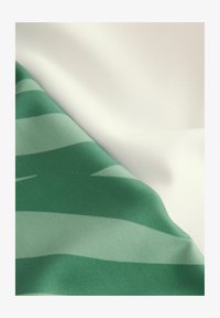 Unselected, khaki green