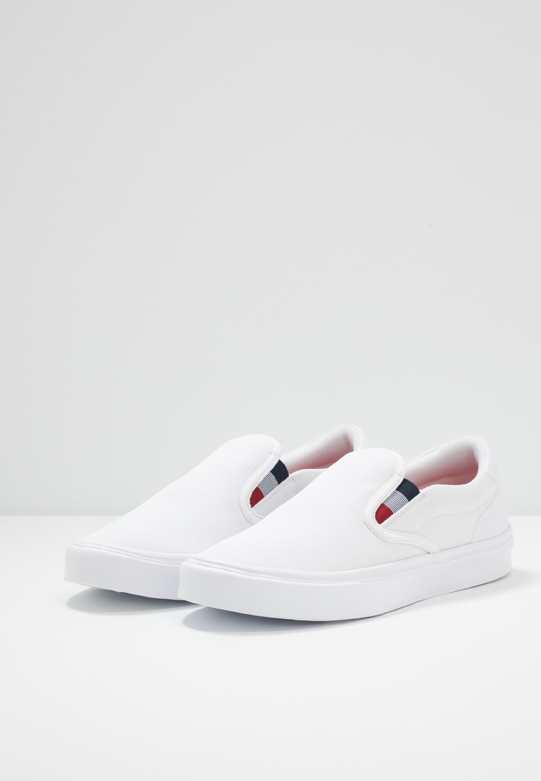 tommy hilfiger white slip on sneakers