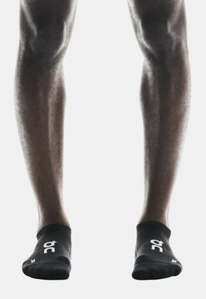 On, CORE RUN SOCK LOW 2PACK UNISEX - Socken - black