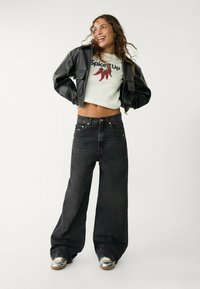 Stradivarius BAGGY WIDE-LEG  - Jean boyfriend - grey denim