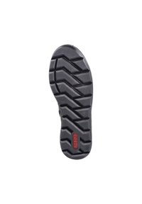 Semelle de chaussure en caoutchouc noir avec un motif de bande de roulement en zigzag prononcé, présentant un logo rouge et un texturage fin pour une meilleure adhérence et traction.