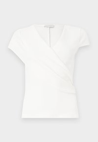 Top blanco de manga corta para mujer con escote en V y diseño cruzado, con sutiles pliegues en la parte delantera.