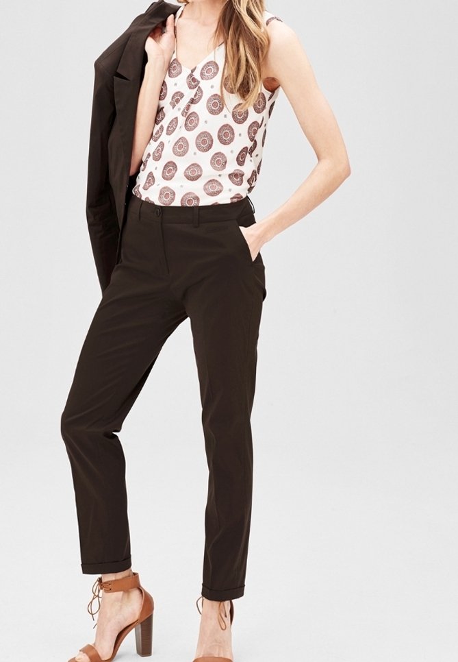 s.Oliver Chino - dark brown