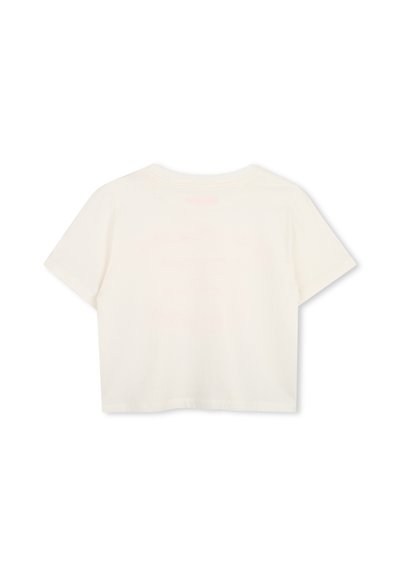 Λευκό, μονόχρωμο, cropped T-shirt με κοντά μανίκια, που φαίνεται από πίσω με στρογγυλή λαιμόκοψη και χωρίς εμφανή σχέδια ή λογότυπα.