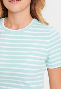 Saint Tropez ASTER SS STRIPE - Marškinėliai su spaudiniu - pastel turquoise