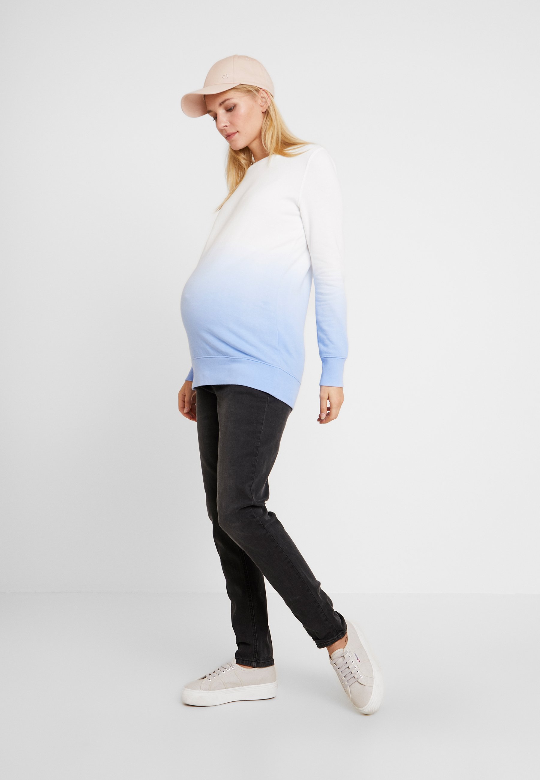 gap maternity sweatshirt