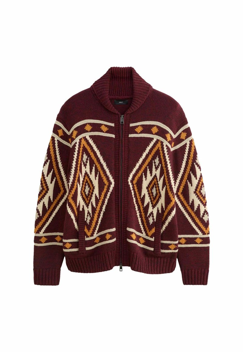 Burgunderfarbener Strickcardigan mit geometrischen Mustern in Creme, Gelb und Braun. Verfügt über einen hohen Kragen und einen Reißverschluss vorne. Grobe Textur.