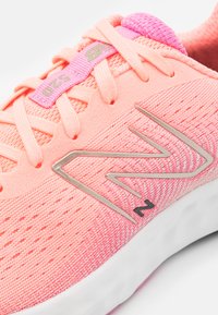 chaussures en daim femme