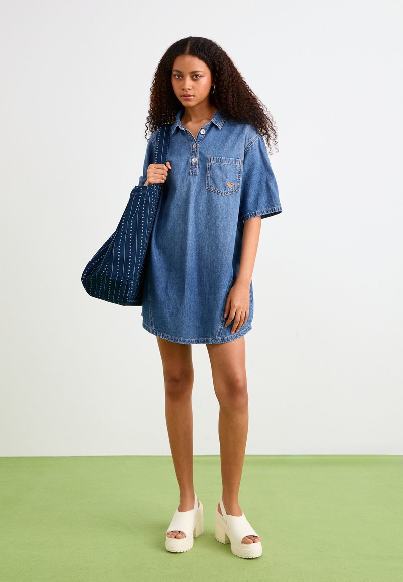 grlfrnd eliana denim mini dress Pippa Keyhole This open back denim dark hoodie Asos Denim River Island Size:16 34/35 Slim