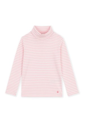 Lange mouwen turtleneck-shirt met roze en witte horizontale strepen, met een klein logo nabij de onderzoom op een witte achtergrond.