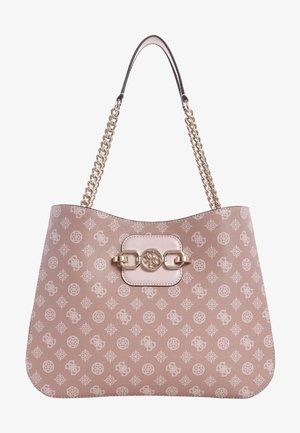 Różowa skórzana torebka na łańcuszkowym pasku, ozdobiona wzorem logo, o gładkiej fakturze i wyraźnym zapięciu z błyszczącym, złotym akcentem.