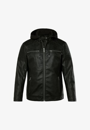 Czarna kurtka z faux skóry z kapturem, z akcentami w formie żebrowania na ramionach, dwoma kieszeniami na zamek błyskawiczny oraz zapięciem na zamek błyskawiczny z przodu.