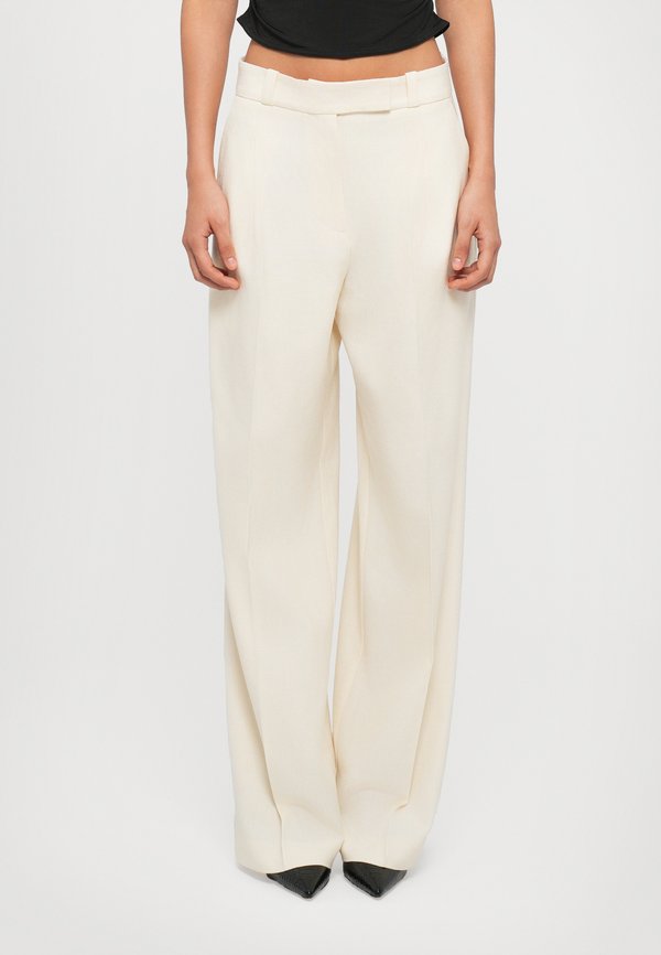 NEYA - Stoffhose - pearled ivory