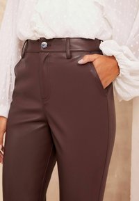 Friends Like These SMART STRAIGHT - Nohavice - burgundy red