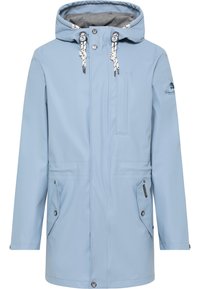 Vaaleansininen vedenpitävä takki, jossa on narukaulus, kaksi sivutaskua, rintatasku ja hopeiset varusteet. Sileä pinta.