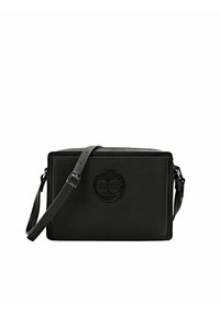 Borsa a tracolla rettangolare nera in pelle con tracolla regolabile e logo circolare embosso sul pannello anteriore.