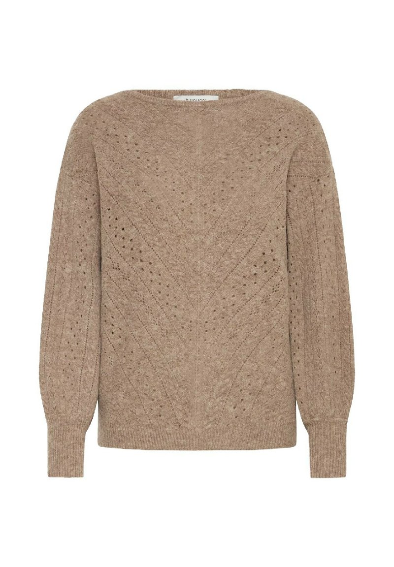 Maglione marrone lavorato a maglia con una scollatura ampia, texture a motivo con linee verticali e fori, e maniche lunghe leggermente gonfie.
