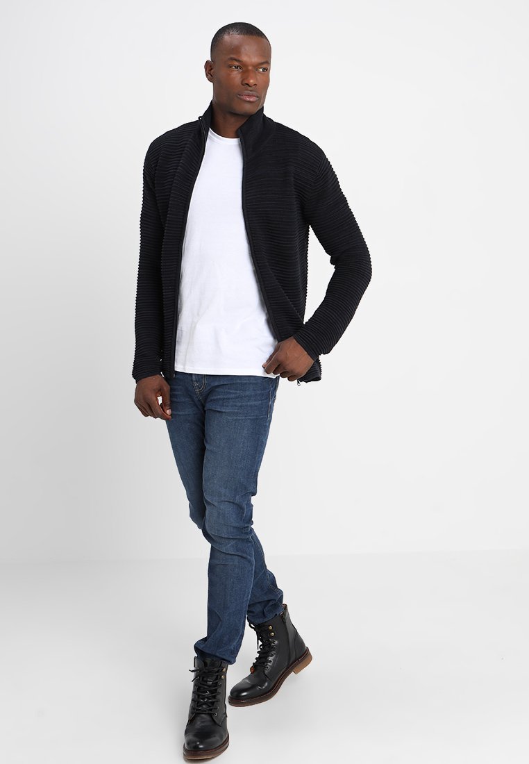 Herren Strickjacken | Solid SDSTRUAN CARDIGAN Strickjacke insignia/dunkelblau - PA87117 Herren Strickjacken | Solid SDSTRUAN CARDIGAN Strickjacke insignia/dunkelblau - PA87117