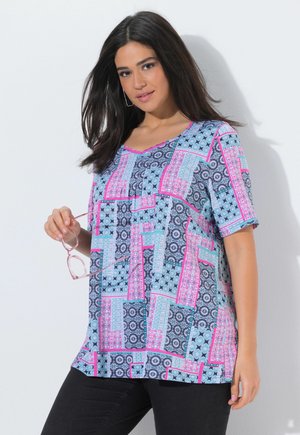 Ulla Popken ZIERFALTEN, A-LINIE, HERZAUSSCHNITT, HALBARM - T-shirts print - bold pink