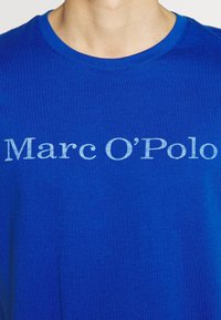 Marc O'Polo Triko s potiskem - blue