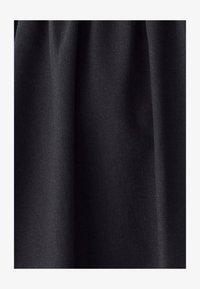 No seleccionado, black