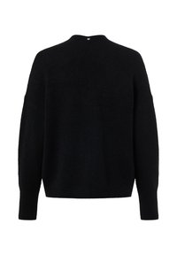 Pull noir en tricot avec une coupe ample, doté d'un col rond, d'épaules tombantes et d'un petit accent métallique au niveau de l'encolure arrière.