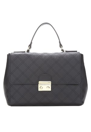 Zwarte leren handtas met doorgestikt diamantenpatroon, handvat aan de bovenkant en een rechthoekige sluiting in goudkleur op de voorflap.