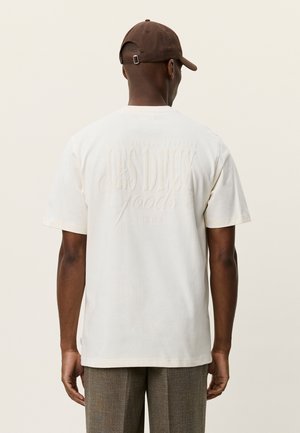 BEN GOODS - Trükipildiga T-särk - eggnog white