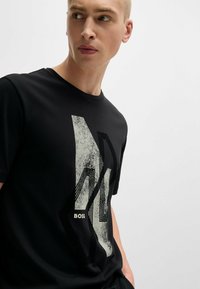 BOSS T-shirt med print - black one