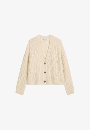 Crèmekleurige gebreide cardigan met een v-hals, geribbelde textuur, open voorkant en drie zwarte knopen in het midden.