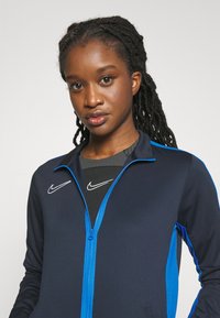 Nike Performance ACADEMY TRACK - Trainingsjacke - obsidian/royal blue/white