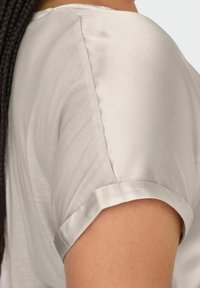 ONLY Carmakoma CARBRYNJA - T-shirt basique - moonbeam
