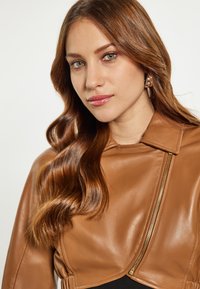 faina Lederjacke - kamel