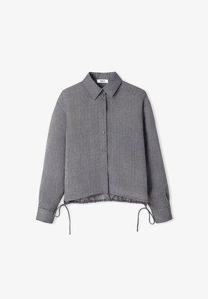 Grijze button-up shirt met lange mouwen, verticale strepen, kraag en een verstelbare trekkoordzoom voor een aanpasbare pasvorm.